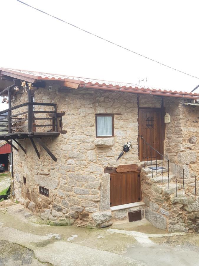 A Paragueria Sas de Penelas Exterior photo